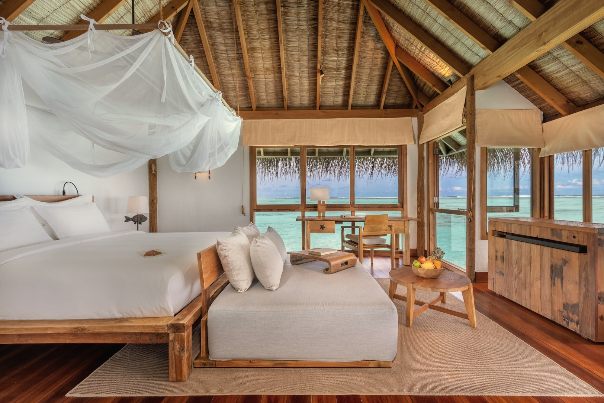 Crusoe villa interior. Gili's signature configuration, accessed by boat from the main jetty in the most exclusive categories.