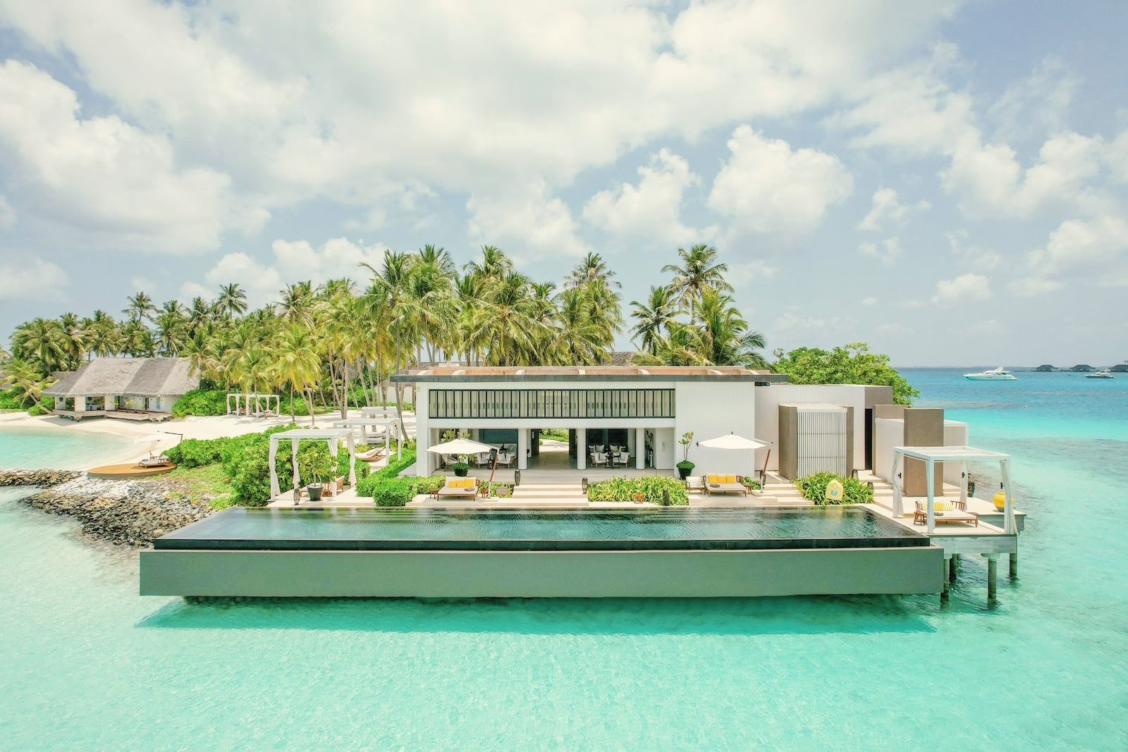 Cheval Blanc Randheli — Ultra-Lux