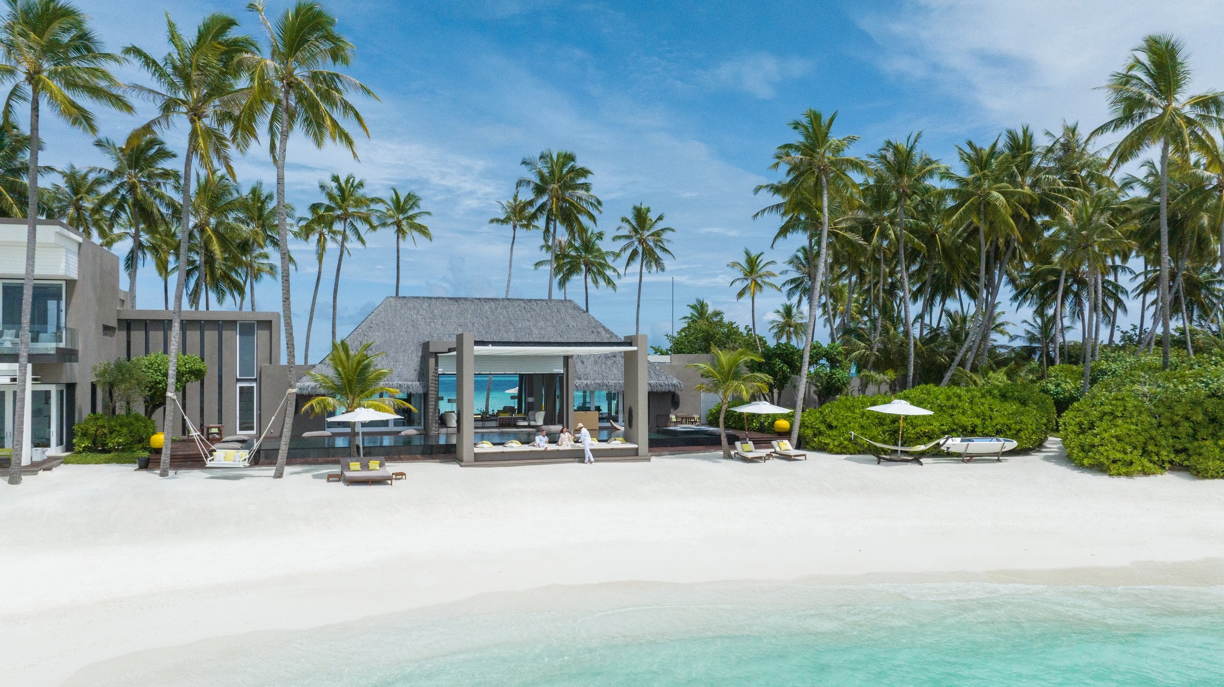 Cheval Blanc Randheli — private island