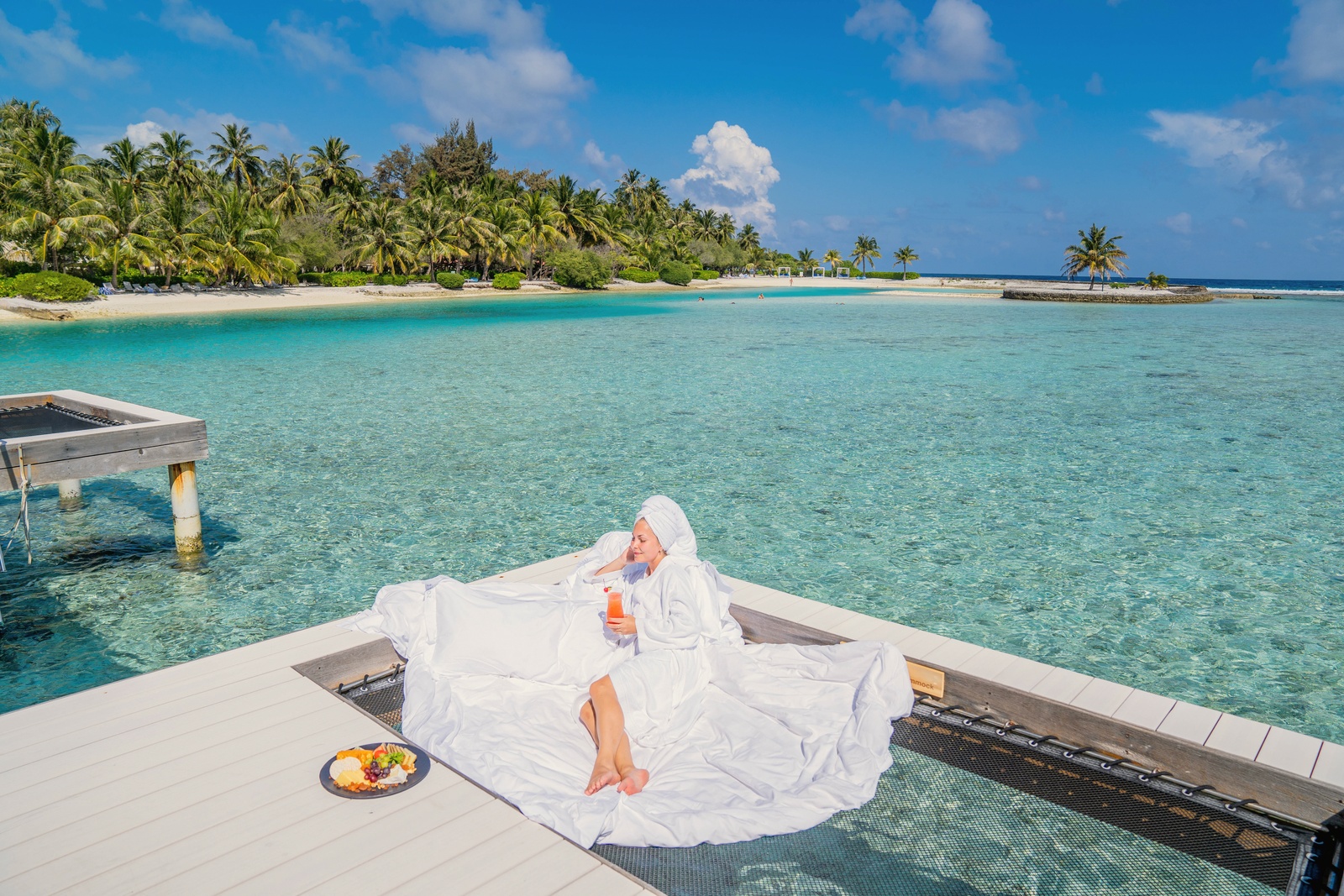 Island View Overwater Villa. Holiday Inn Kandooma