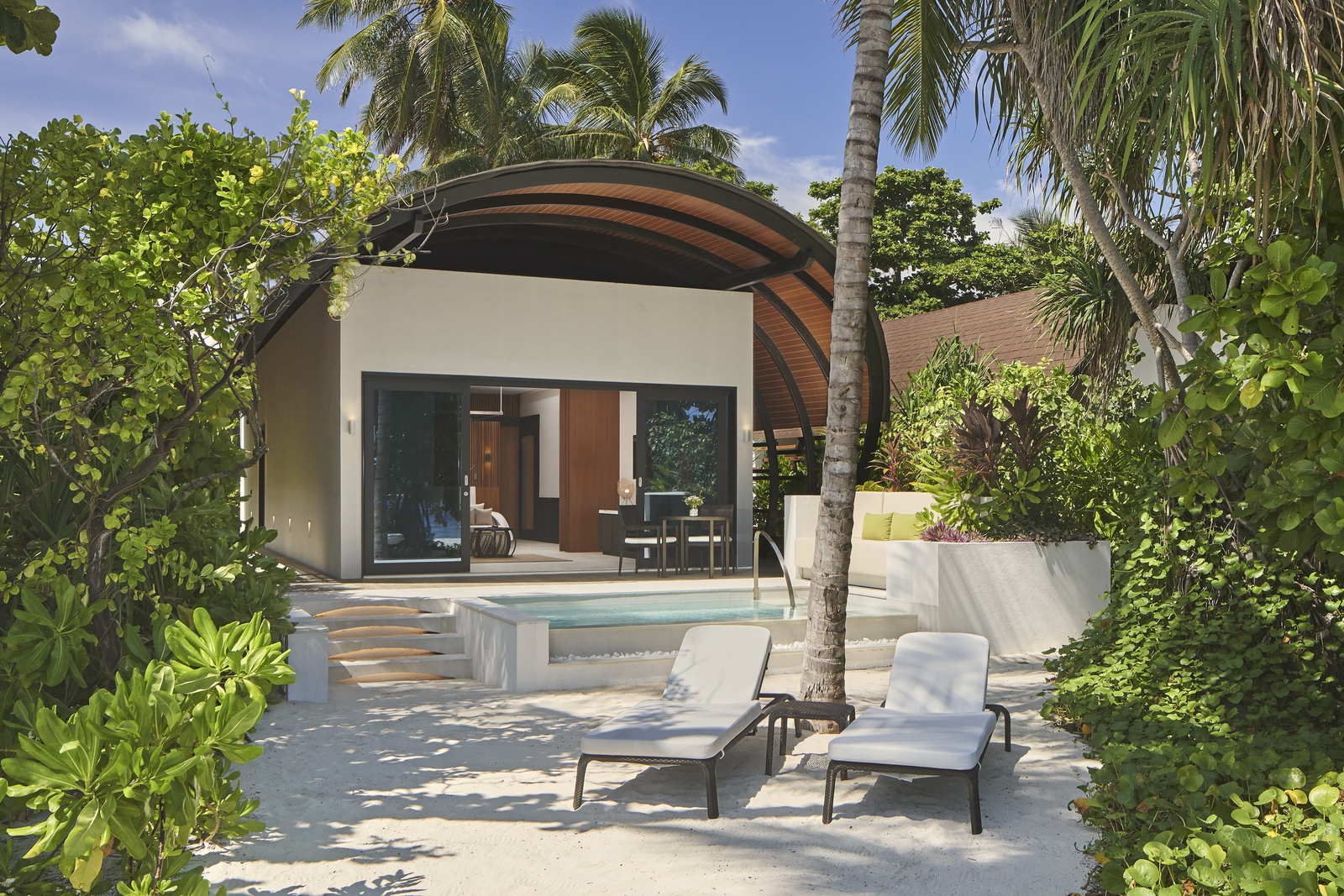Deluxe Beach Pool Villa. The Westin Maldives Miriandhoo Resort