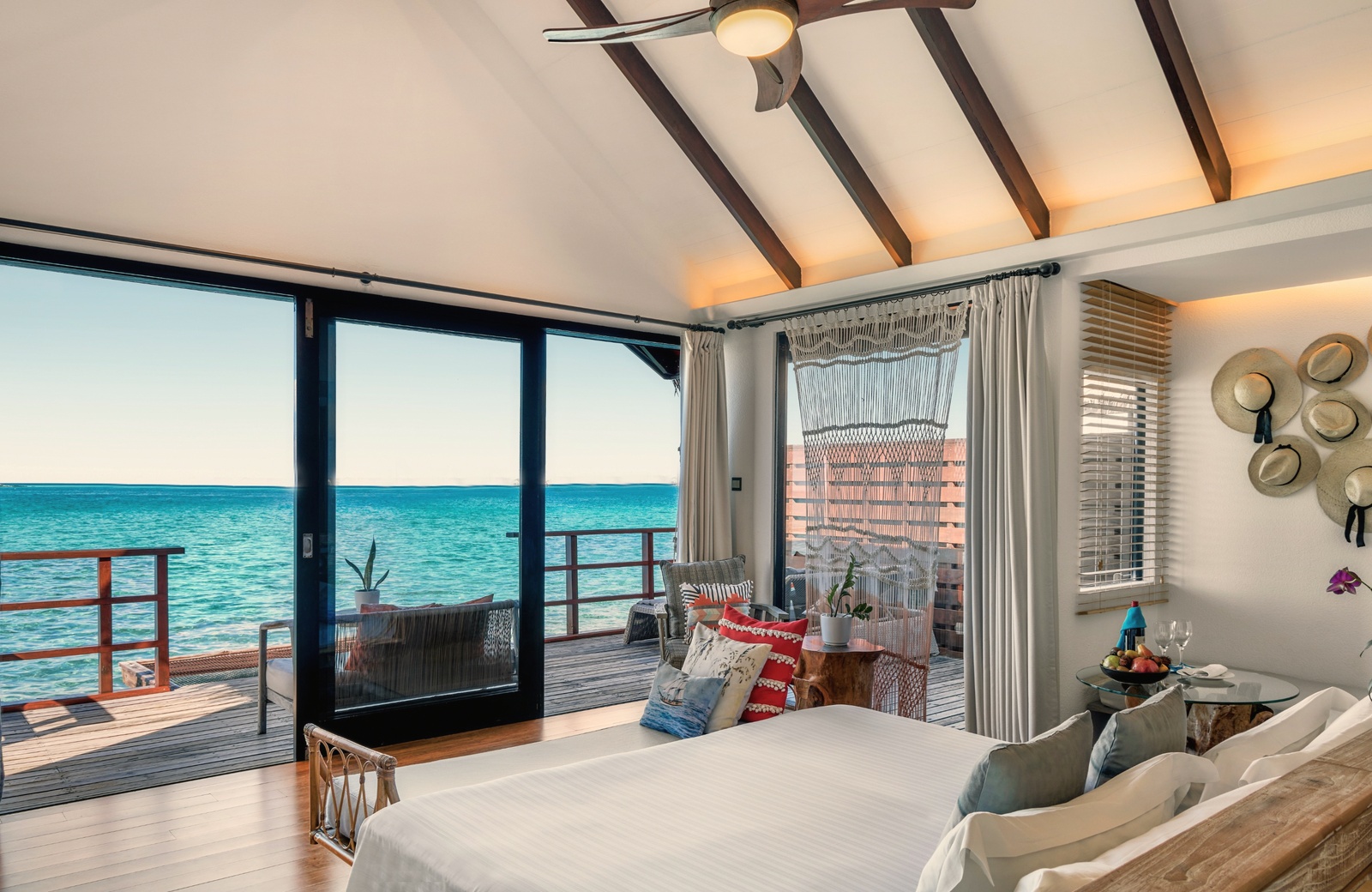 Overwater Villa. Grand Park Kodhipparu