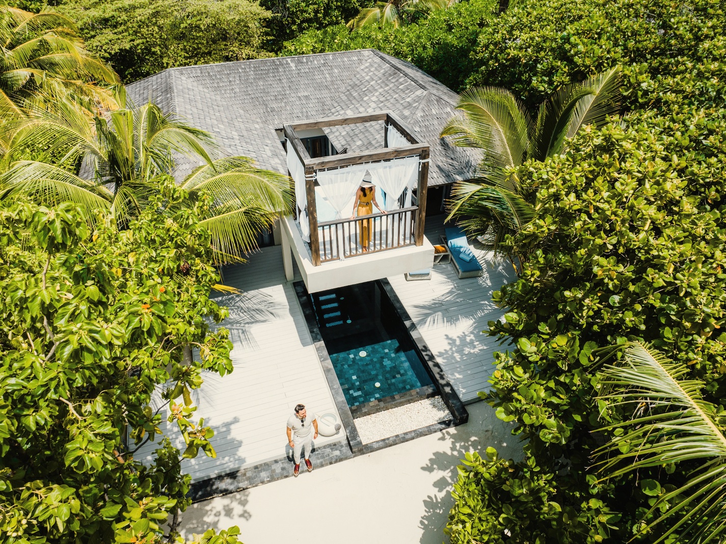 Ocean Beach Pool Villa. Kuredhivaru