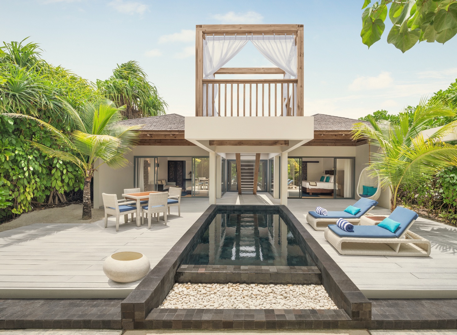 Sunset Beach Pool Villa. Kuredhivaru