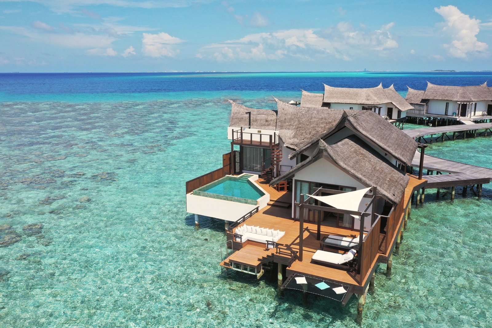 Ocean Pool Suite. Ozen Reserve Bolifushi