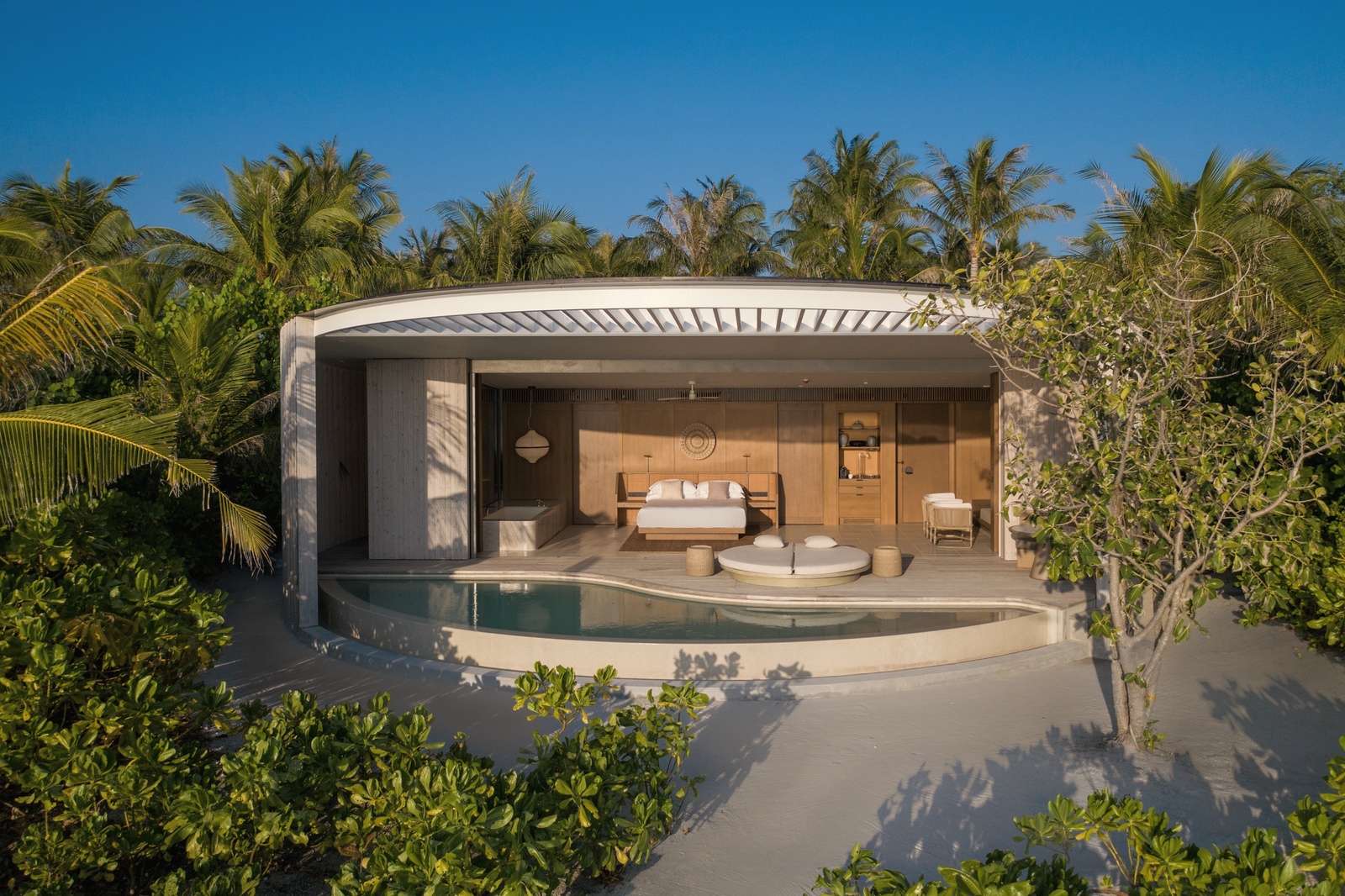 Beach Pool Villa. Ritz-Carlton Maldives, Fari Islands